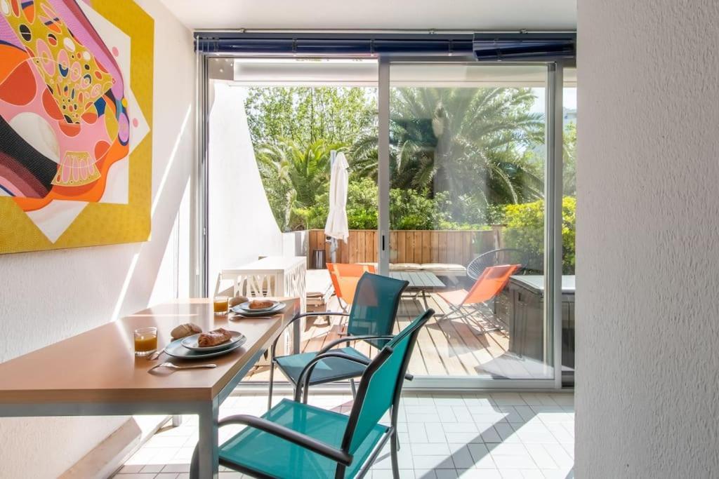 Le Murmure Du Palmier * A 2 Min * Parking Prive * Terrasse Apartment