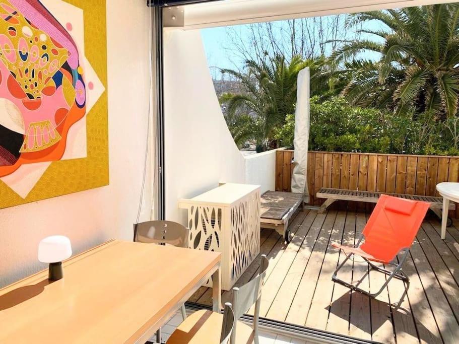 Apartment Le Murmure Du Palmier * A 2 Min * Parking Prive * Terrasse